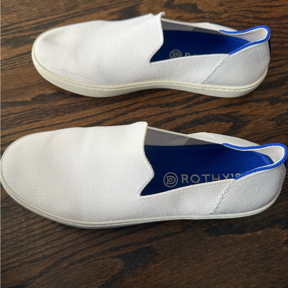 Rothy’s slip on sneaker in white - size 9
